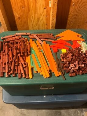 Vintage Lincoln Logs